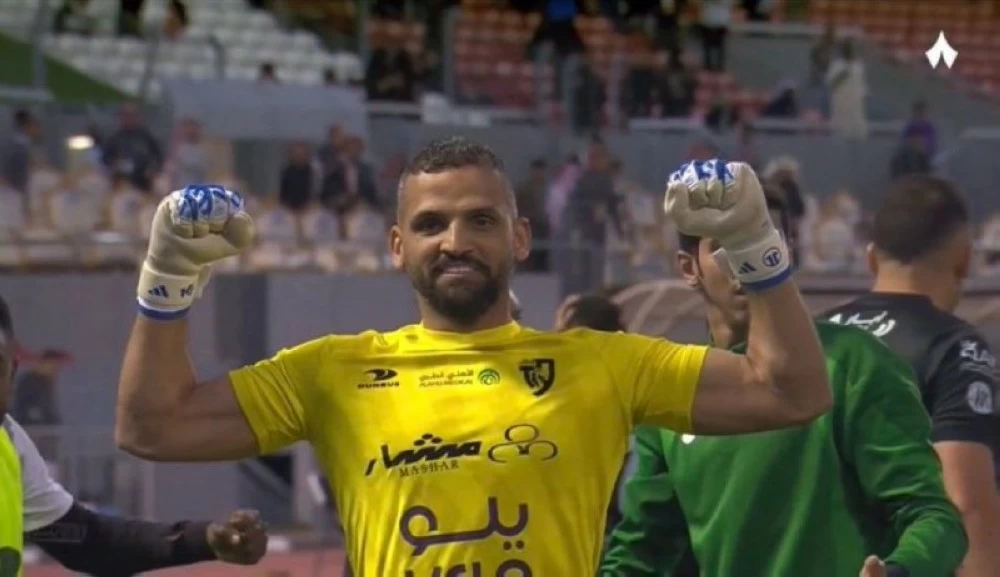 حارس الطائي دغريري يسجل هدفاً قاتلاً ويعادل للرائد بالدوري
