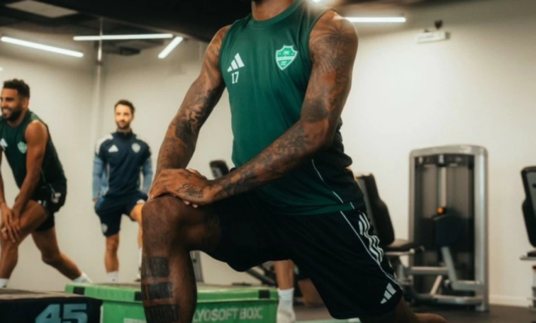 تحذير ماتياس لرباعي الأهلي قبل قمة الشباب في دوري روشن