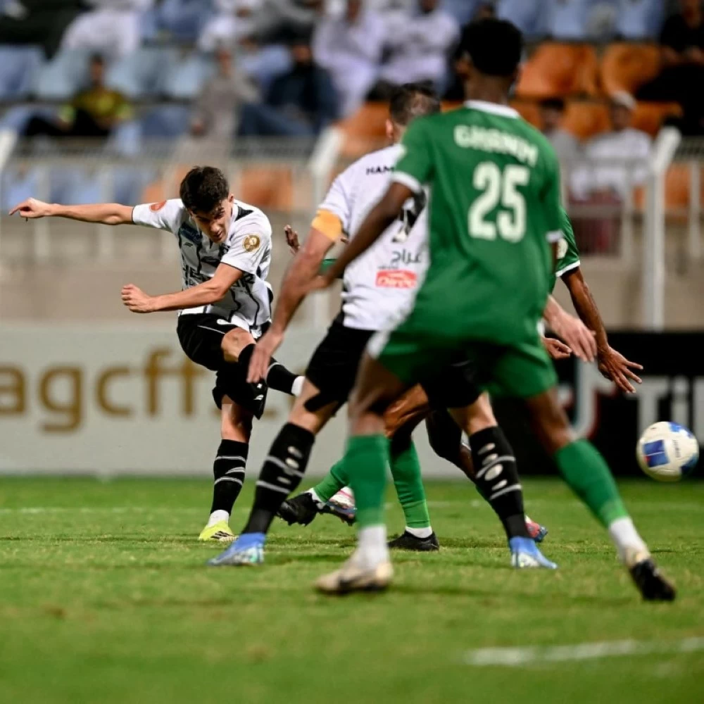 الشباب البحريني يتعادل مع النهضة العماني في دوري أبطال الخليج