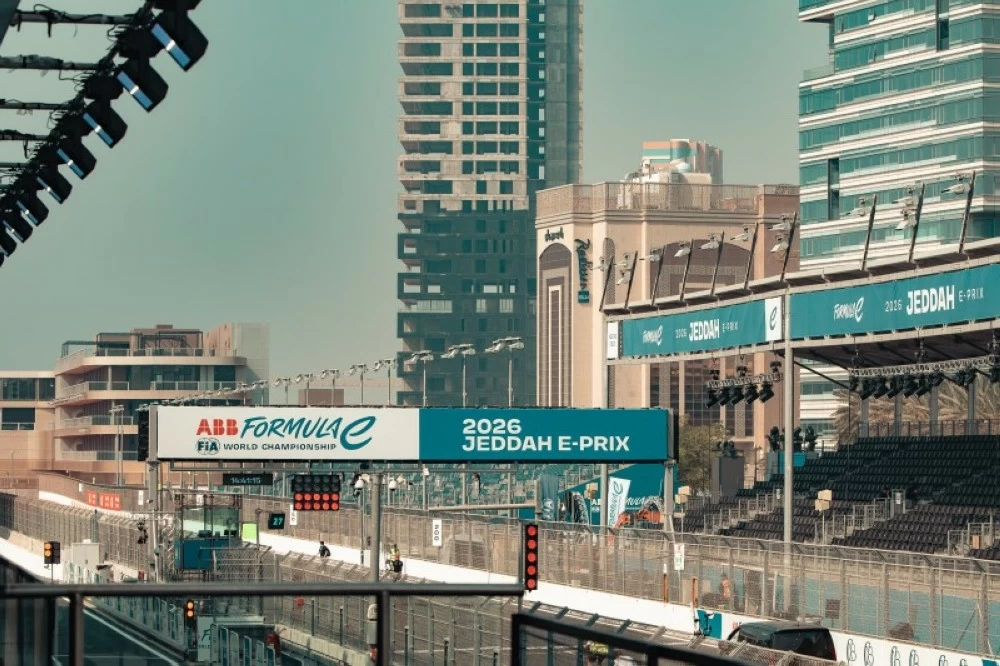 سباق فورمولا إي الدرعية 2024: عودة الإثارة الكهربائية للسعودية