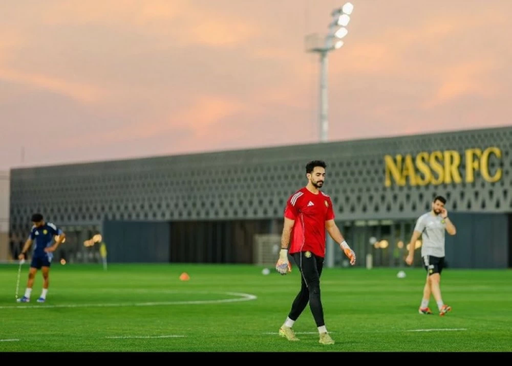 وكيل نواف العقيدي يدافع عن حارس النصر ضد الانتقادات الحادة