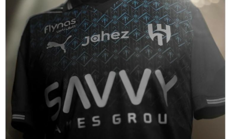 الهلال يرتدي قميص يوم التأسيس في كلاسيكو الاتحاد بدوري روشن