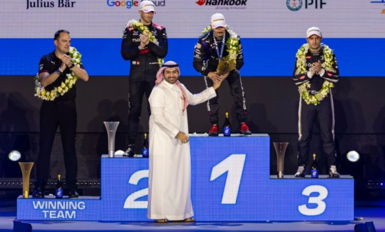 فيرلاين يحقق فوزاً استراتيجياً لبورشه في سباق فورمولا إي