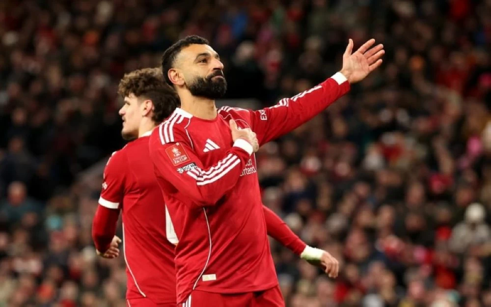 صلاح يقود ليفربول لفوز كبير على برايتون بكأس الاتحاد