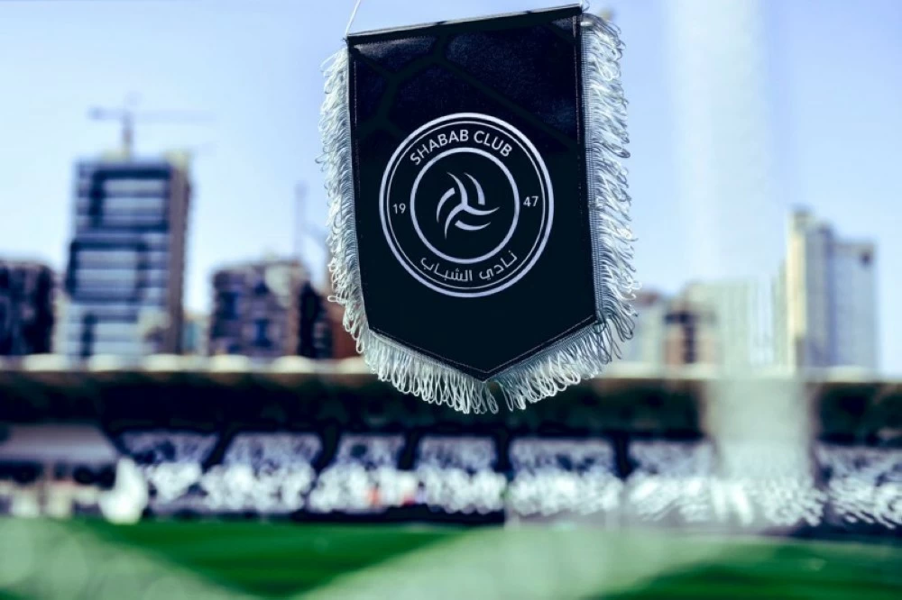 ديربي الرياض: الهلال والشباب - تاريخ وتحديات في دوري روشن