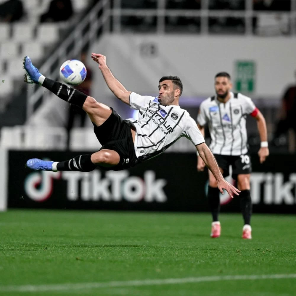 يوسف النصيري يقود الاتحاد في آسيا وينافس أرقام بنزيما