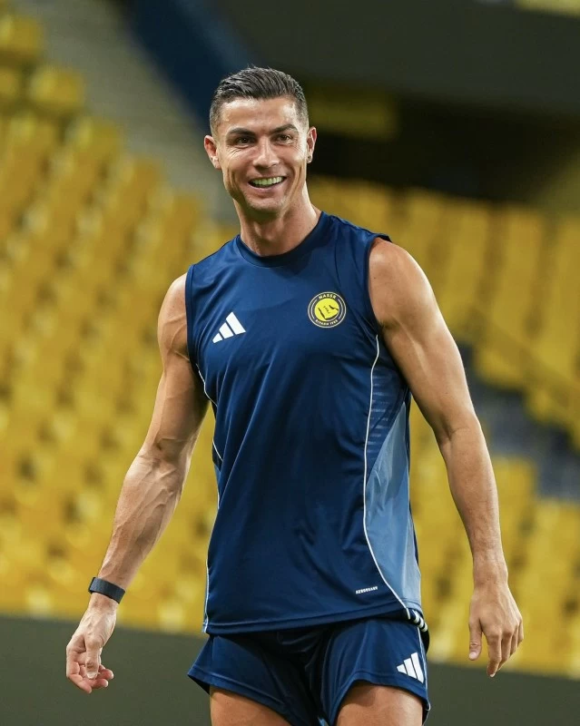 ثروة رونالدو تتجاوز المليار دولار بعد انتقاله للنصر السعودي