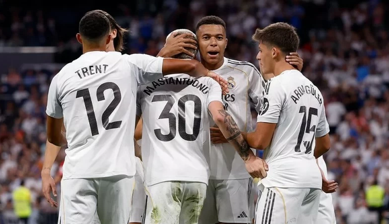 ريال مدريد يواجه بنفيكا بدون مبابي.. تفاصيل الإصابة والقائمة