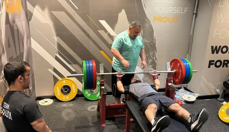 منتخب رفع الأثقال البارالمبي السعودي يستعد في جدة للبطولات