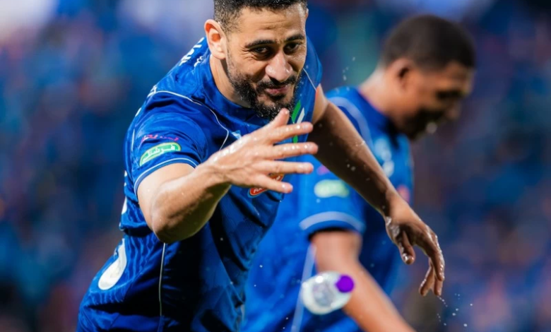 مراد باتنا يحقق 100 مساهمة تهديفية مع الفتح السعودي