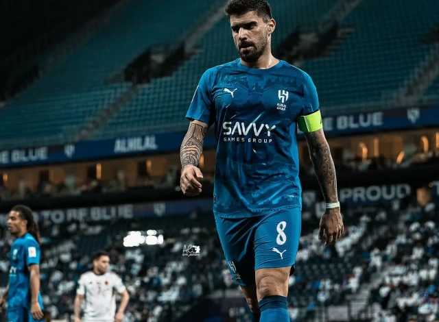 نيفيز ينتقد التحكيم ويدعو لتوحيد المعايير في الدوري السعودي