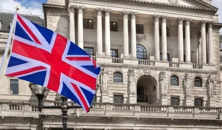 إجلاء دبلوماسيين بريطانيين من طهران: تصعيد التوترات