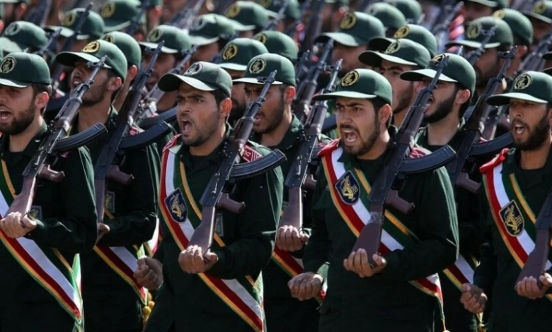 إيران تعترف بمقتل قادة ومسؤولين في غارات أمريكية إسرائيلية