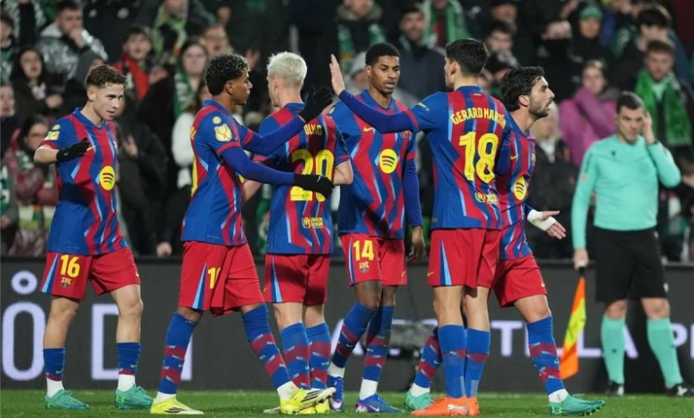 برشلونة ضد فياريال: قمة نارية لتأمين صدارة الدوري الإسباني