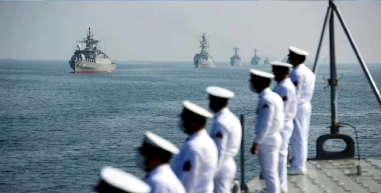 إيران تصعد ضد المصالح الأمريكية والإسرائيلية وتغلق هرمز