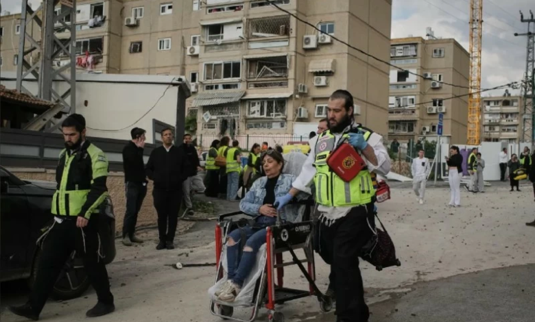 تصعيد خطير: إسرائيل تتوعد بضربات مكثفة على طهران وتداعياتها