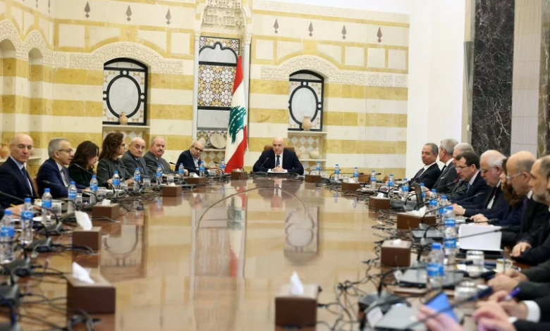 لبنان يحظر أنشطة حزب الله: قرار تاريخي يعزز سيادة الدولة