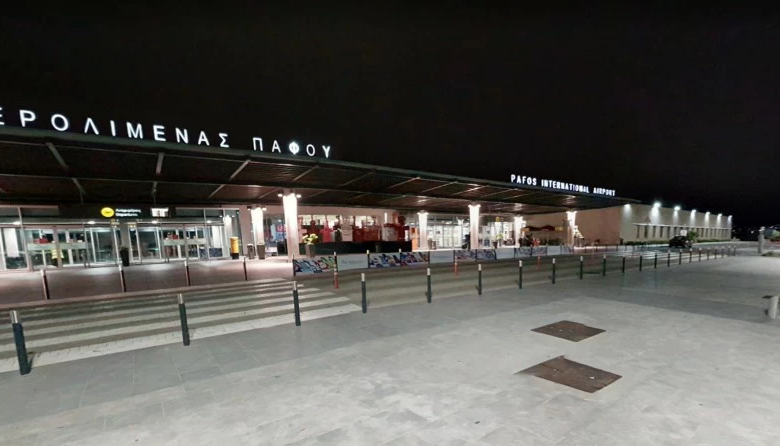 قبرص تُخلي مطار بافوس بعد رصد طائرة مسيّرة تستهدف قاعدة بريطانية