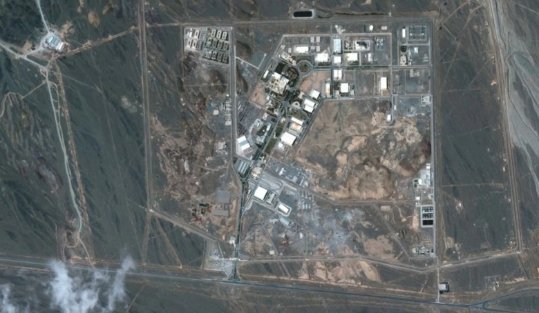 إيران تتهم إسرائيل وأمريكا باستهداف نطنز النووية وتناشد الوكالة الدولية