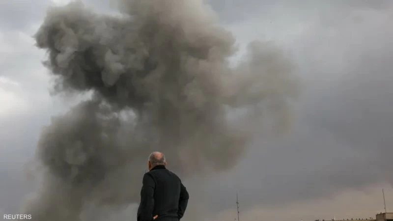 إيران تستهدف مرافق مدنية بالخليج: تصعيد يثير قلقاً دولياً