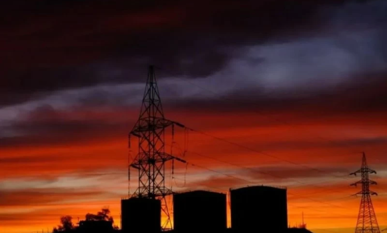 العراق: انقطاع كهرباء شامل يكشف هشاشة البنية التحتية