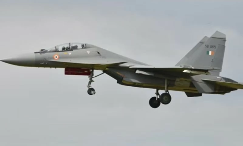 تحطم مقاتلة سوخوي Su-30MKI: وفاة طيارين هنديين في آسام