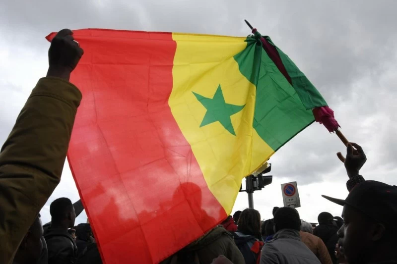 السنغال تغلق 19 هيئة حكومية لمواجهة أزمة الديون