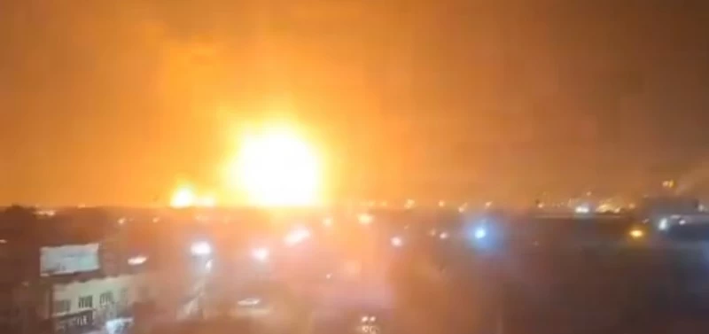 إسرائيل تقصف اجتماعاً لاختيار خليفة خامنئي ومنشآت إيرانية