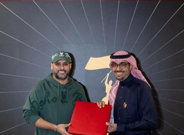 القادسية يكرم نجومه الذهبيين بعضوية "إرث القادسية"