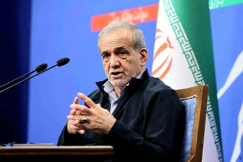 بيزشكيان يتراجع عن الاعتذار لدول الخليج بعد غضب الحرس الثوري