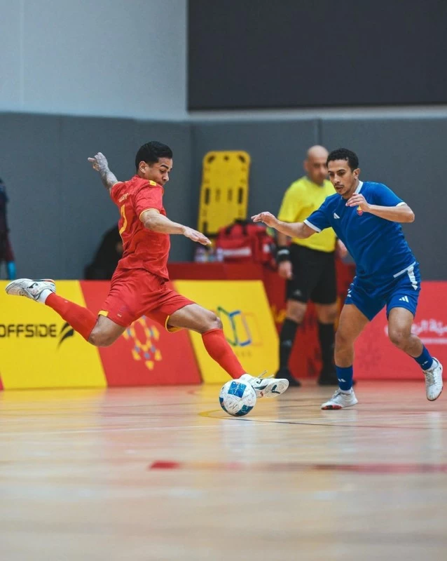 نهائي بطولة الزهور لكرة الصالات: القادسية وغدران يتنافسان على كأس القيم الثمانية