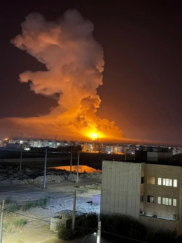 استراتيجية أمريكية طويلة الأمد تجاه إيران: تحليل وتداعيات