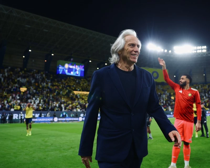 عقوبة جيسوس تؤكد موقف الهلال: انتصار قانوني ومعنوي في الكرة السعودية