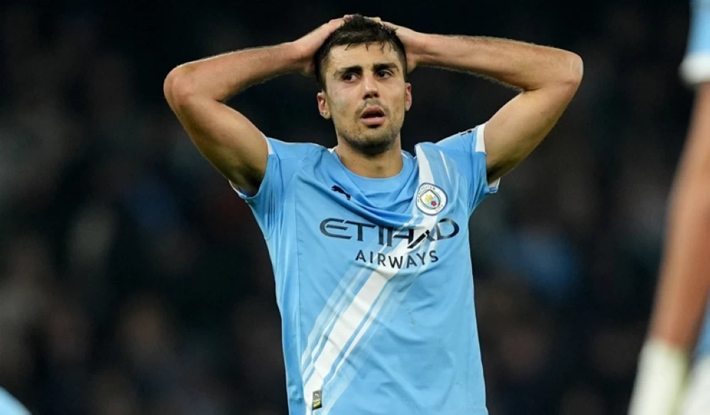 رودري يغرم 80 ألف جنيه إسترليني لانتقاد الحكام | مانشستر سيتي