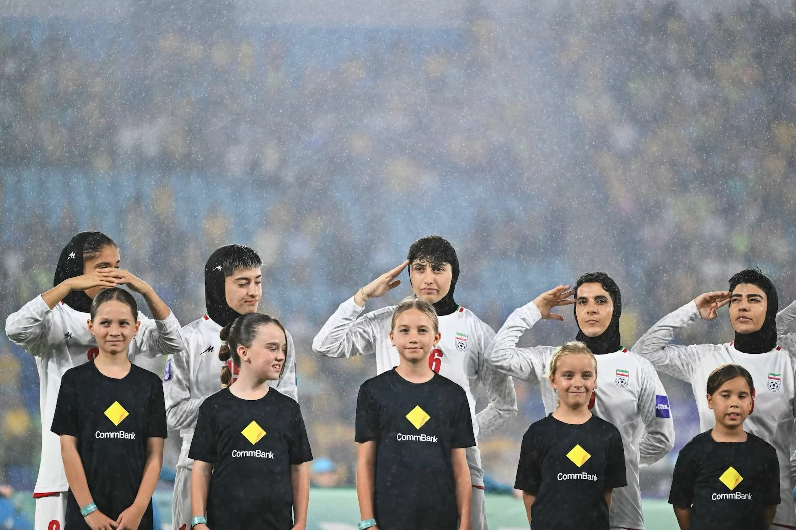 أستراليا تمنح تأشيرات إنسانية للاعبات إيران بعد تدخل ترمب