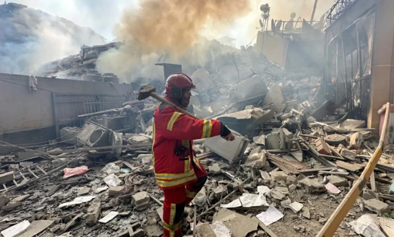 إسرائيل توسع الحرب بلبنان: إنذارات إخلاء وتصعيد محتمل