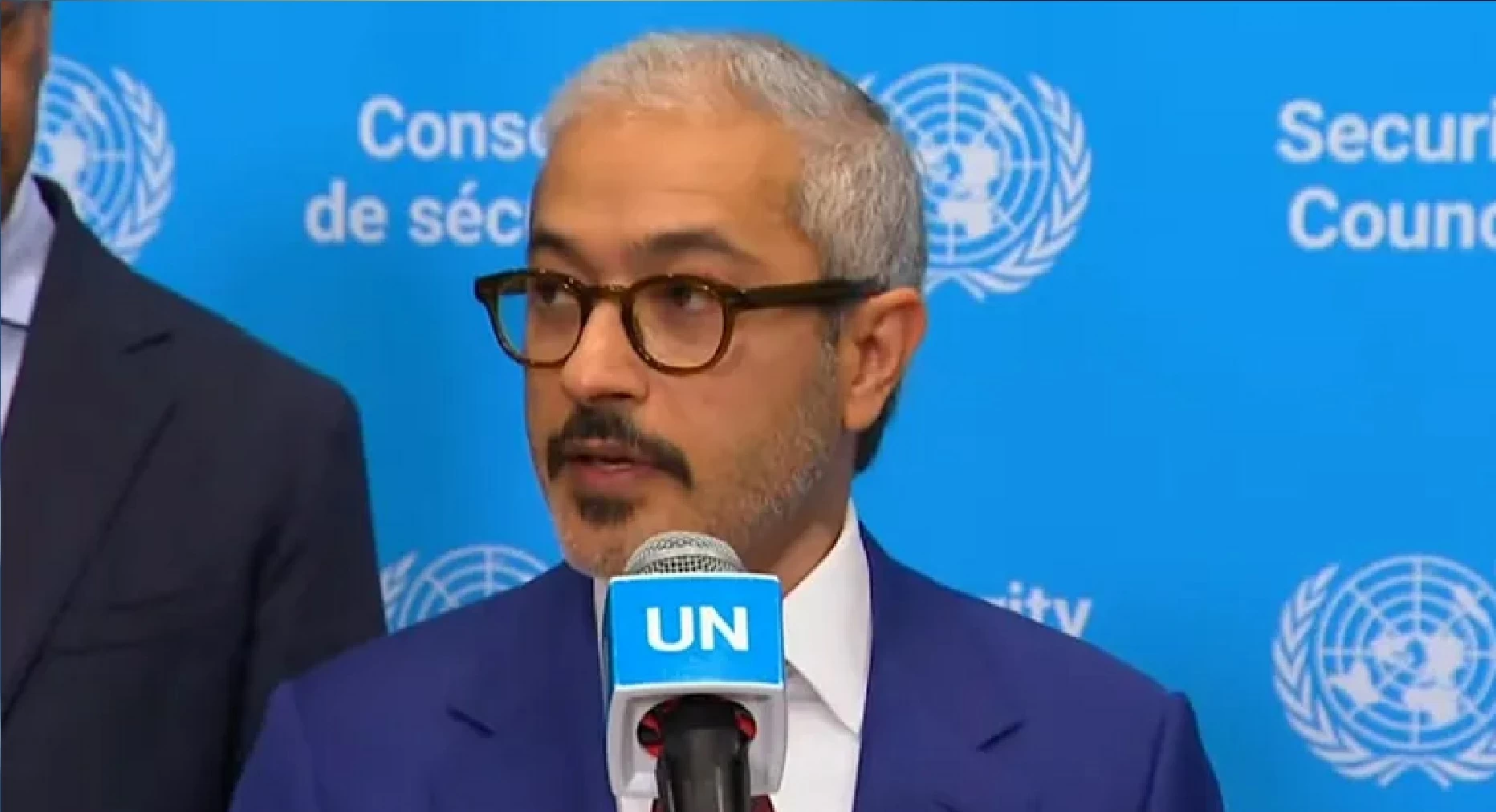 الإمارات تتهم إيران بهجوم أبوظبي بعد إخماد حريق