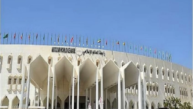 رابطة العالم الإسلامي تدين إغلاق الأقصى وتطالب بحماية حرية العبادة