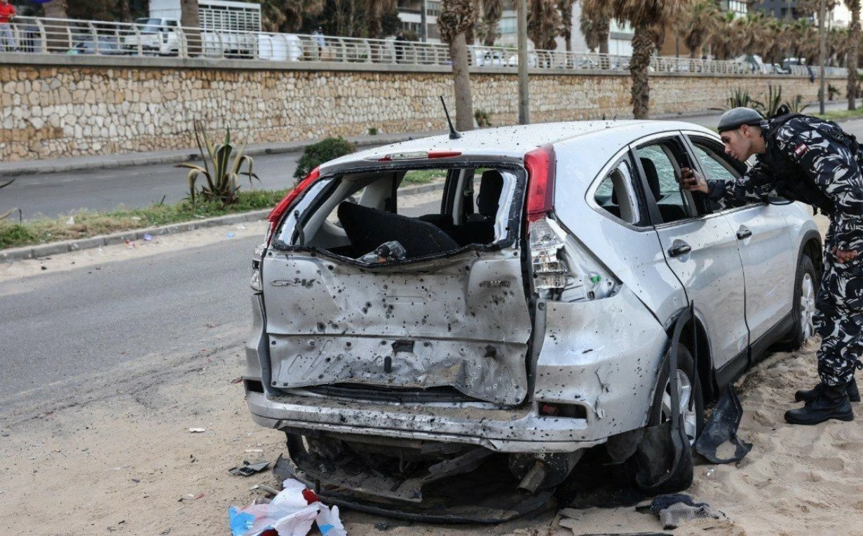 نواف سلام: استعادة قرار السلم والحرب بلبنان أولوية وطنية