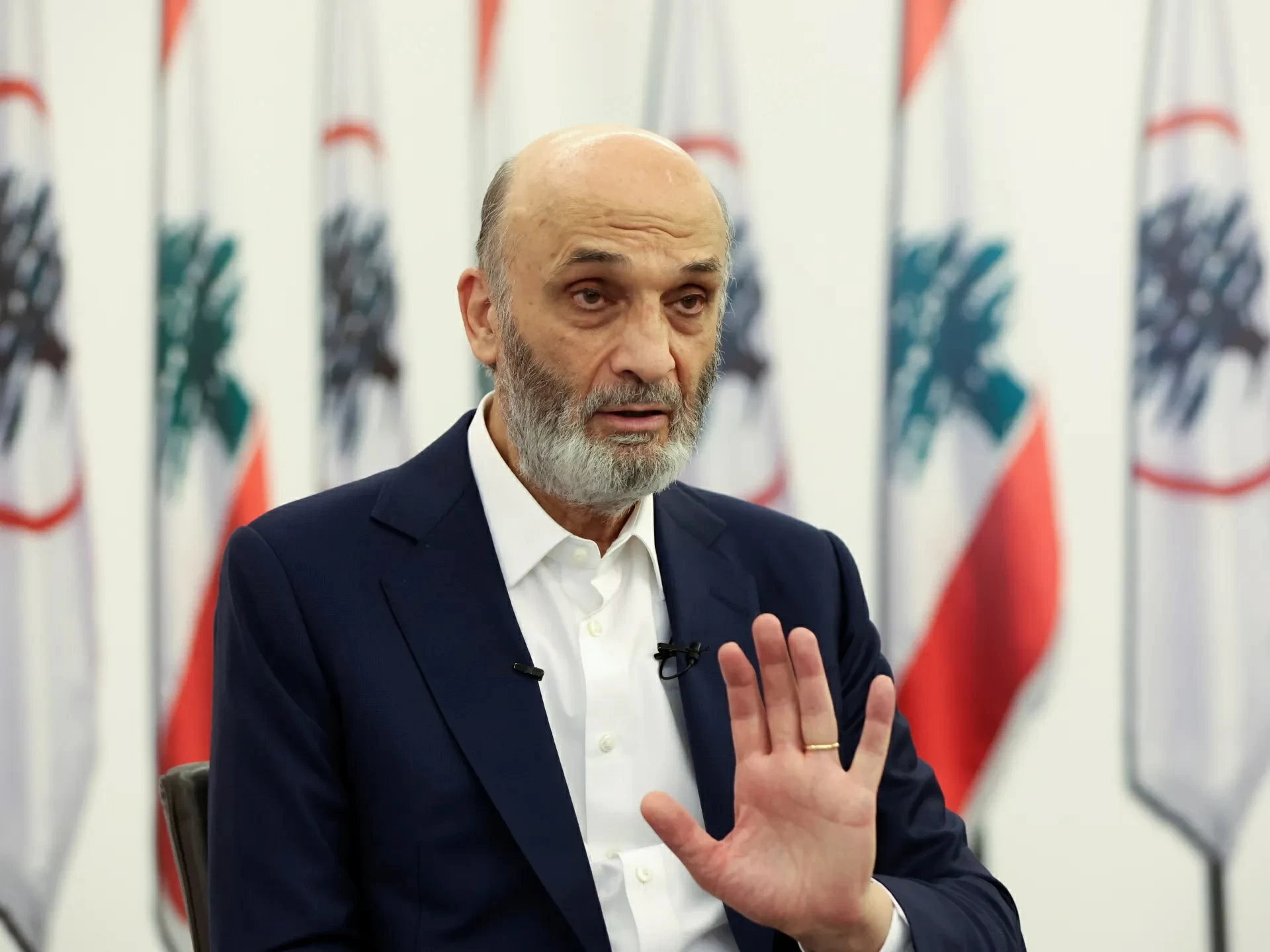 جعجع: حزب الله غير شرعي.. تداعيات التصعيد في لبنان