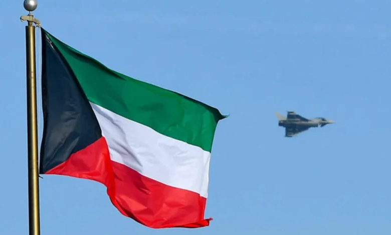 الكويت تسقط 8 طائرات مسيرة وصاروخًا: تعزيز الأمن الخليجي