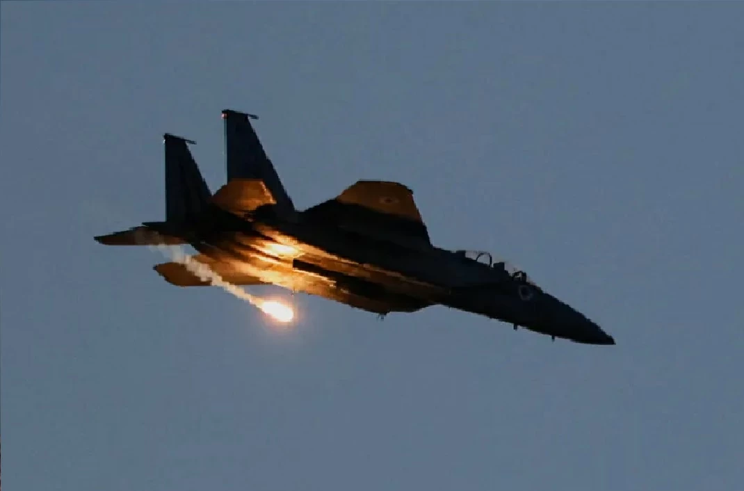 إسرائيل تقصف سفن إيرانية ببحر قزوين: تصعيد غير مسبوق