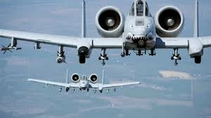 تصعيد أمريكي بمضيق هرمز: A-10 وأباتشي.. هل اقتربت الحرب البرية؟