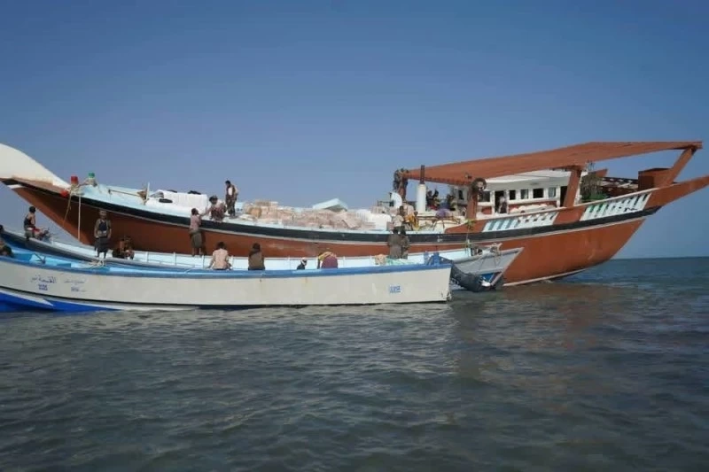 اليمن: ضبط قارب تهريب إيراني محمّل بالأدوية للحوثيين
