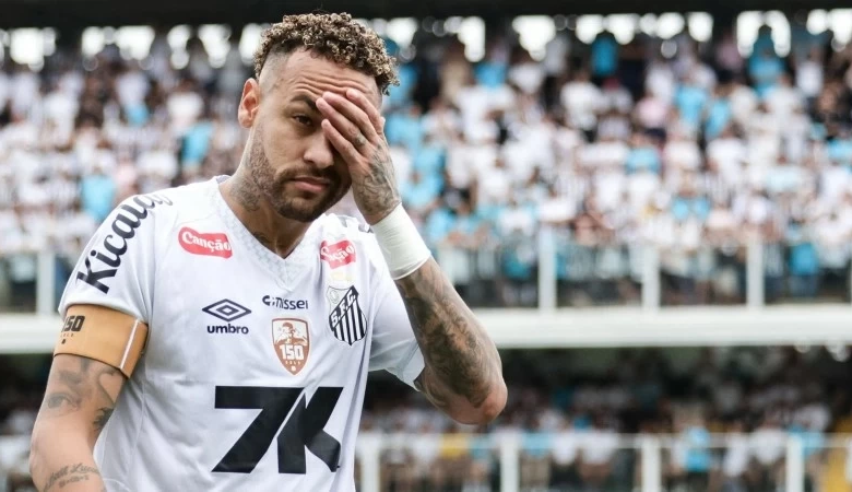 نيمار يواجه دعوى قضائية من طاهية: تفاصيل الأزمة