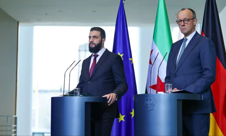 الشرع يتجاهل صحفياً إسرائيلياً: رسالة سياسية من برلين