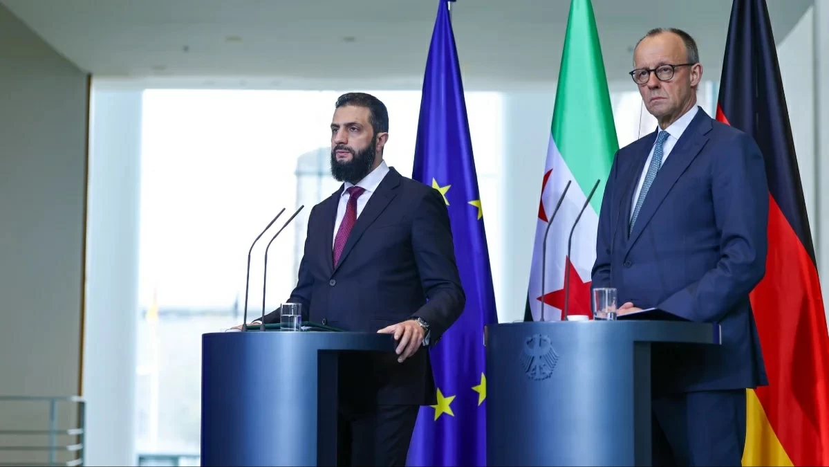 الشرع يتجاهل صحفياً إسرائيلياً: رسالة سياسية من برلين