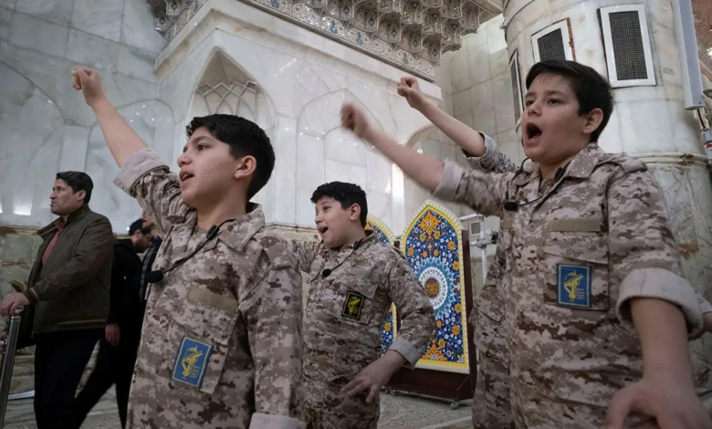 منظمات دولية تدين تجنيد إيران للأطفال: دعوات لوقف فوري