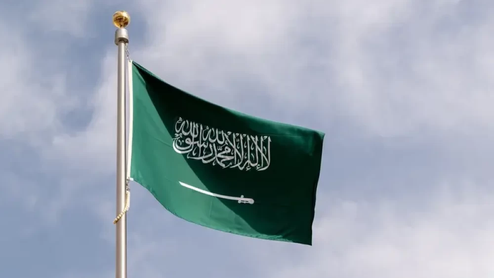 السعودية تدين اعتداءات دمشق: حماية سفارة الإمارات والدبلوماسيين