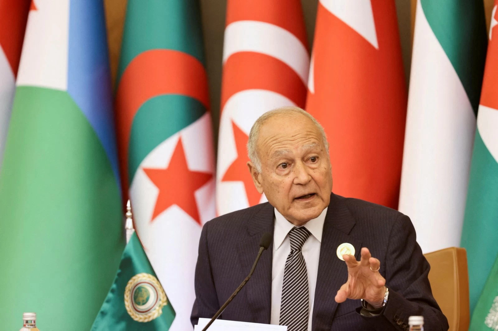 أبو الغيط يدين العدوان الإيراني على منشآت الكويت الحيوية